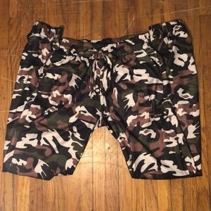 Camouflage printed joggers